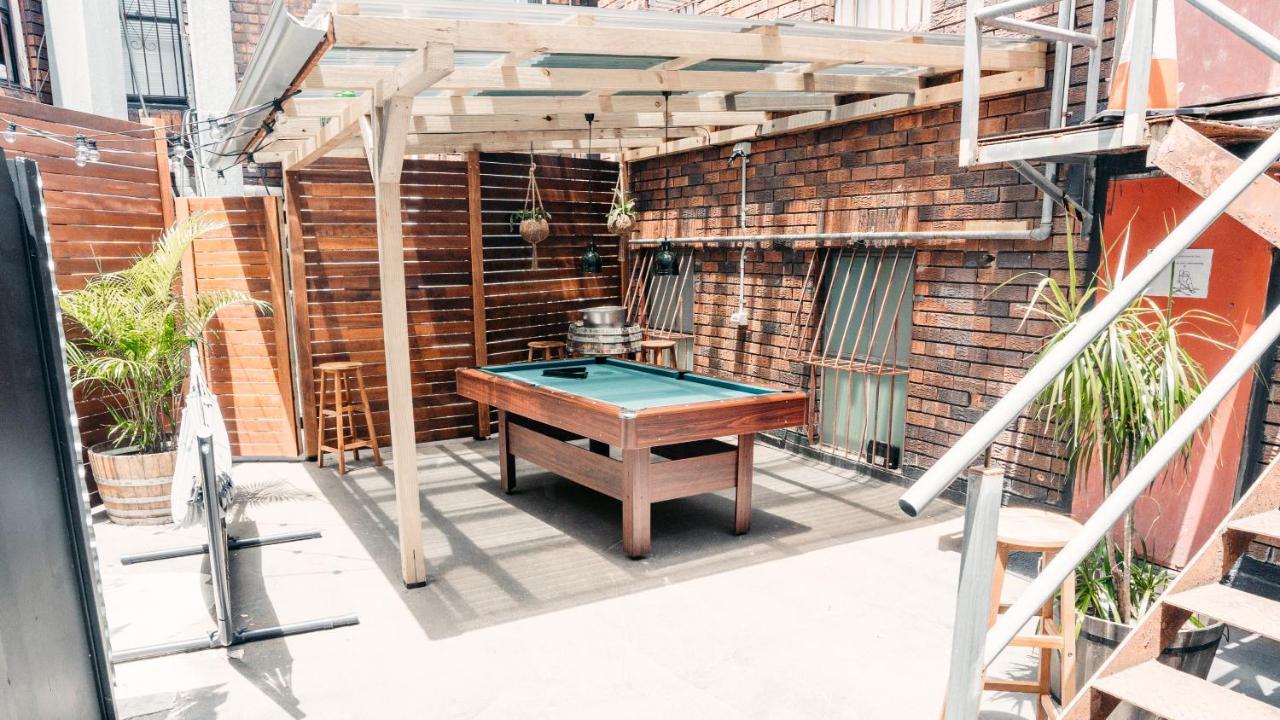 Mad Monkey Downtown Hostel Sydney Exterior photo