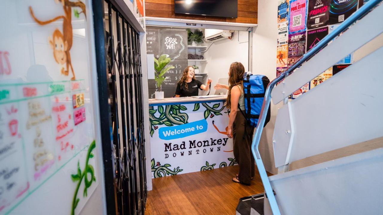 Mad Monkey Downtown Hostel Sydney Exterior photo